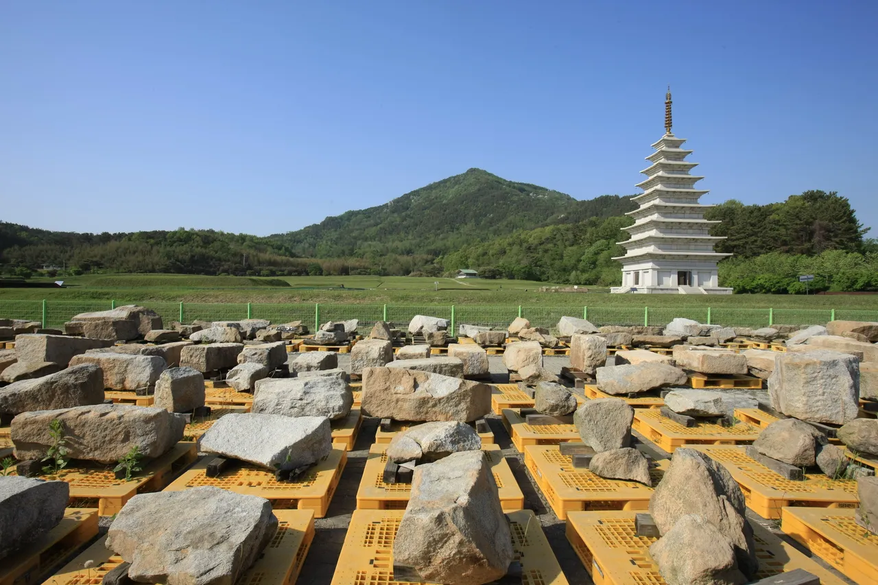미륵사지_발굴