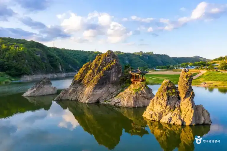 Danyang Day Trip from Seoul | Skywalk & Dodamsambong Private Tour