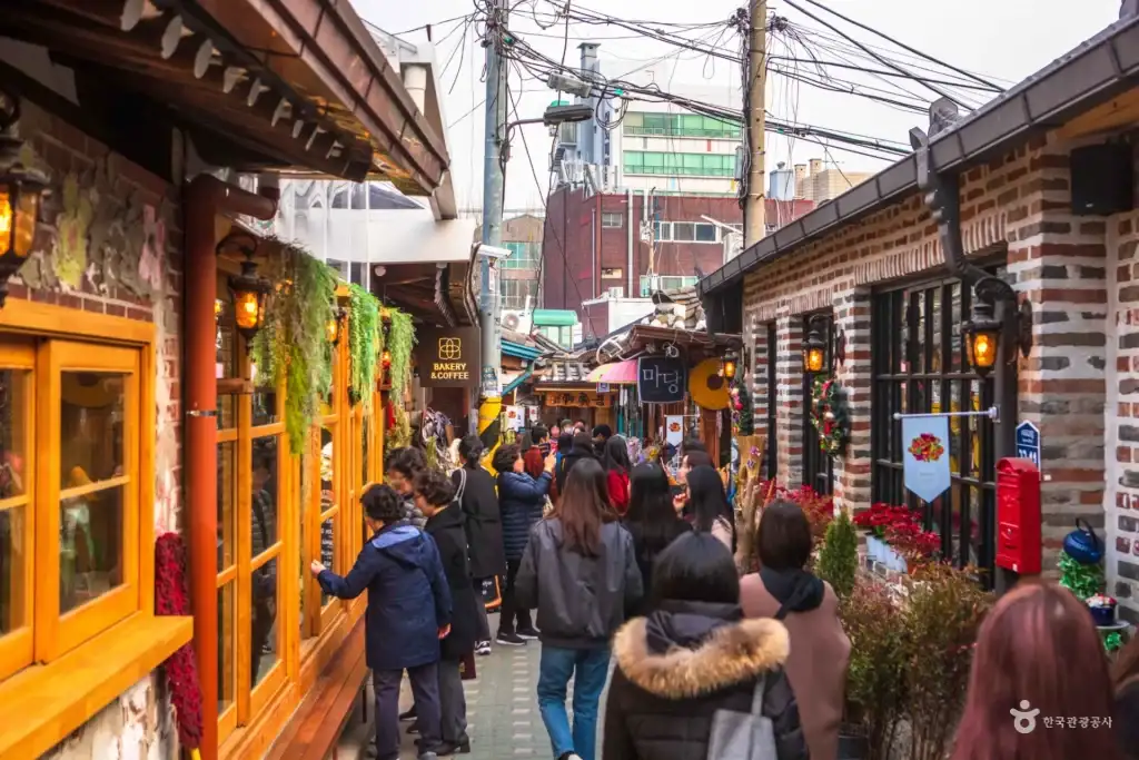 Ikseon-dong Hanok Street