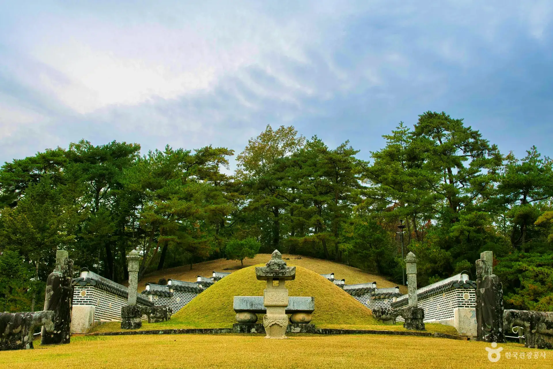 Yeongwol Jangneung Royal Tomb view