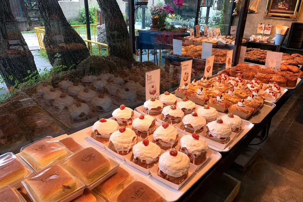 Fresh pastries inside Joyang-Bangjik