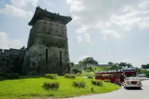 Seobukgongsimdon tower and Hwaseong Trolley
