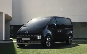 2026 Hyundai Staria Lounge Hybrid 9-Seater Prestige Exterior